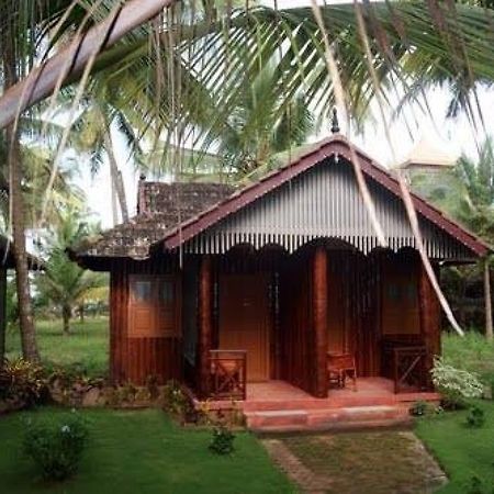 Pranav Beach Resort Kannur Eksteriør bilde